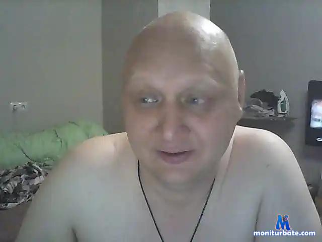 GIVILINI bongacams performer male