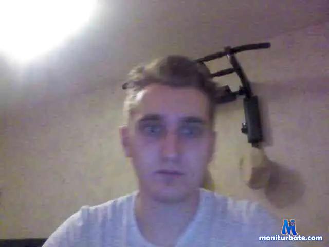 COmmander2012 bongacams performer male