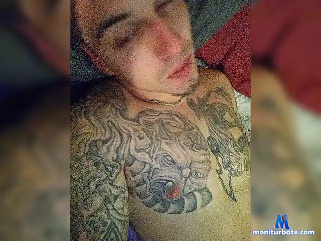 TattedTbaby bongacams performer male
