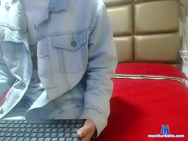 jarvid-klent bongacams performer male