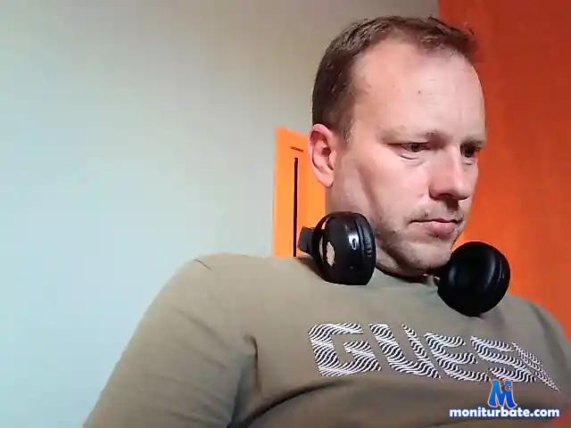 truble78 bongacams performer male