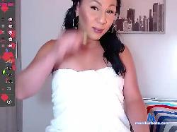KyraMoore bongacams live cam performer profile