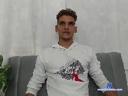 MAX-DYLAN bongacams live cam performer profile