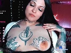 honeynakira bongacams live cam performer profile