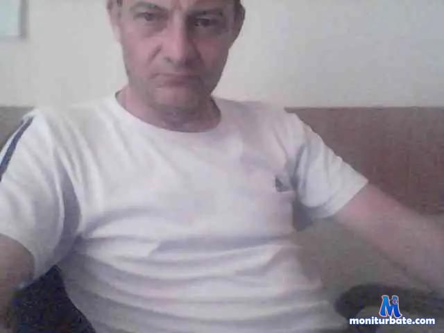 dfcbkbqqaz bongacams performer male