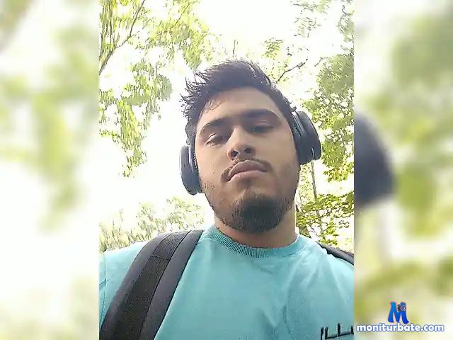 Silverlightz bongacams performer male