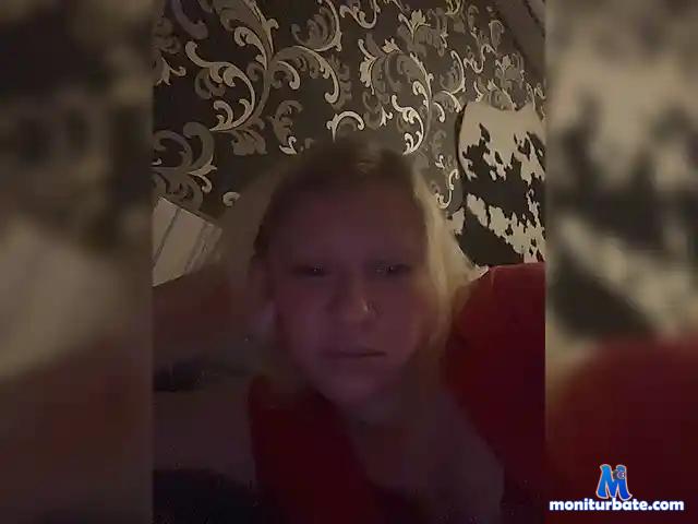 TrahniMenya25 bongacams performer female