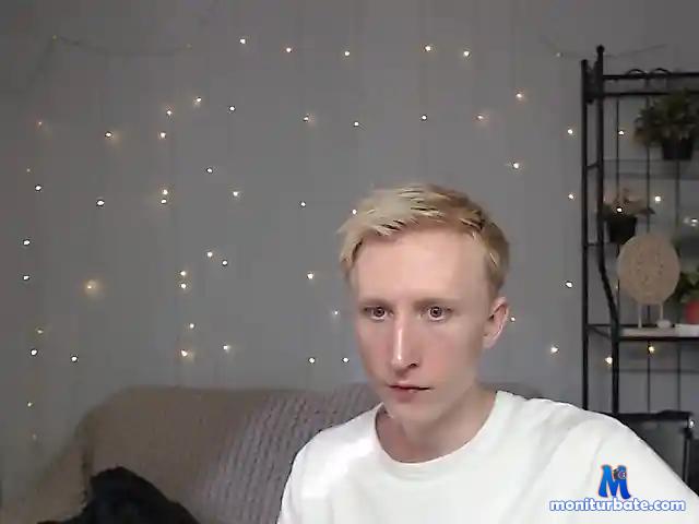 MaxArch bongacams performer male