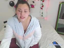 valenstrip bongacams live cam performer profile