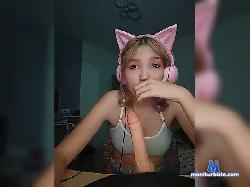 CuteLittle18 bongacams live cam performer profile
