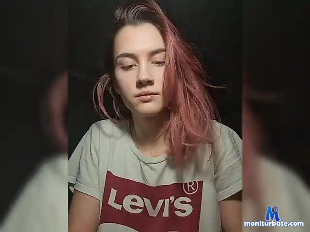 Tutti-h bongacams performer female