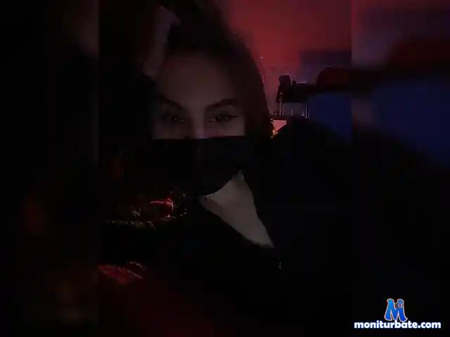 Lisalll bongacams performer female