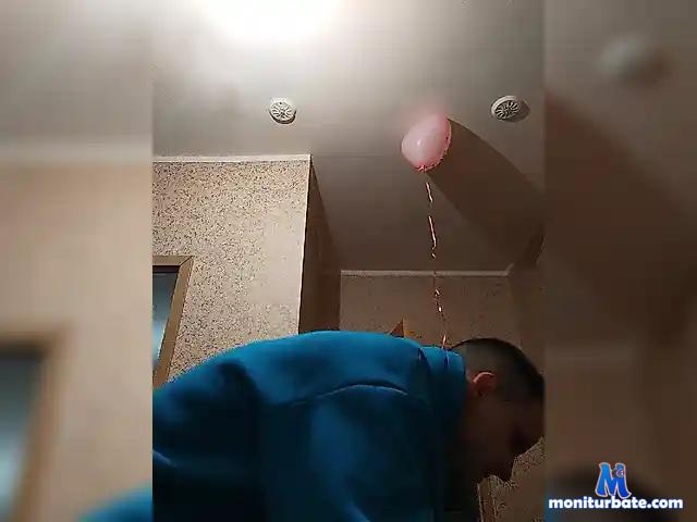 Gerg3e bongacams performer male