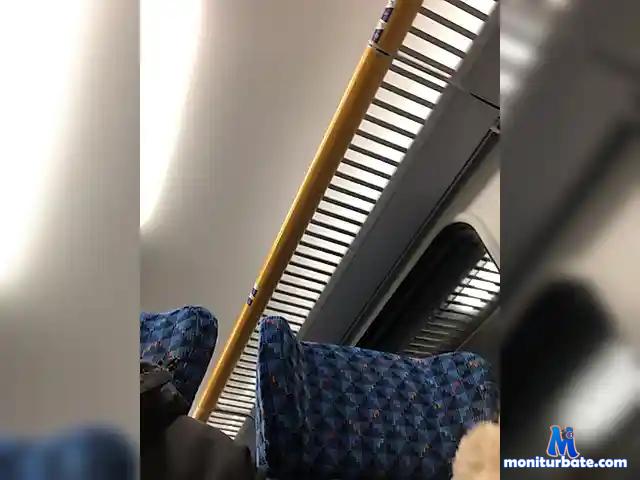 Viktoria23yff bongacams performer male