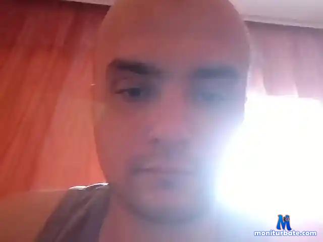 Maksimpiss bongacams performer male