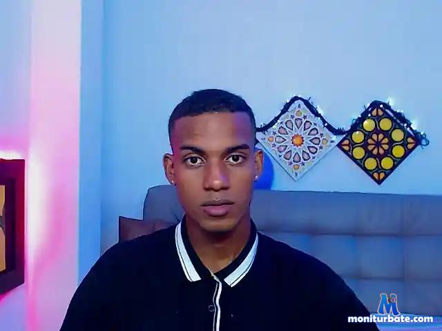 -thomson- bongacams performer male
