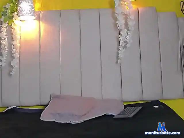 EduardoSantoa bongacams performer male