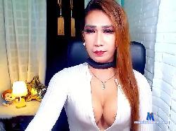 WildYhurieTs bongacams live cam performer profile