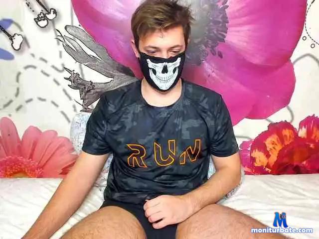 RedBehelit bongacams performer male
