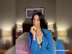 LessyCrow bongacams live cam performer profile