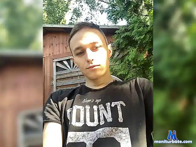 8Xuligan8 bongacams performer male