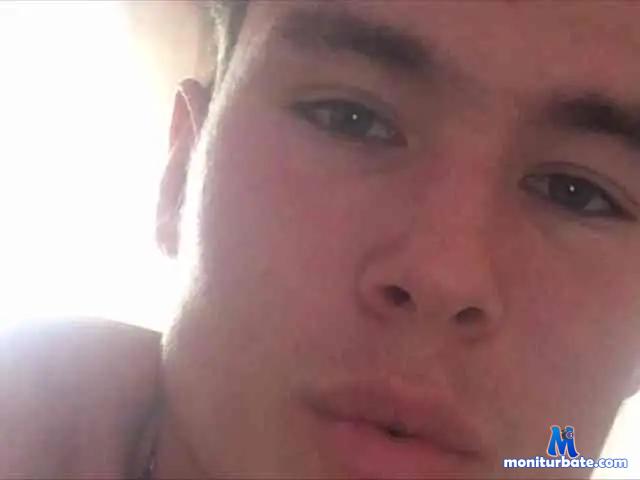 OlegaSweet bongacams performer male