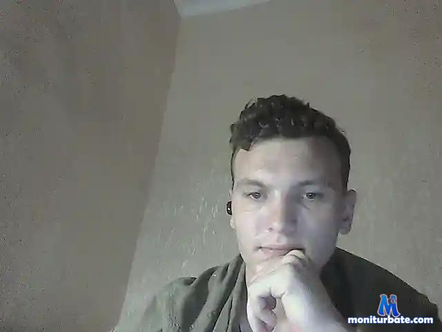 Andrey2201200 bongacams performer male