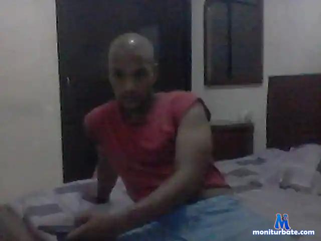 Yvory bongacams performer male