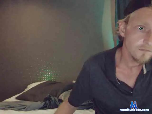 raptordriver2 bongacams performer male