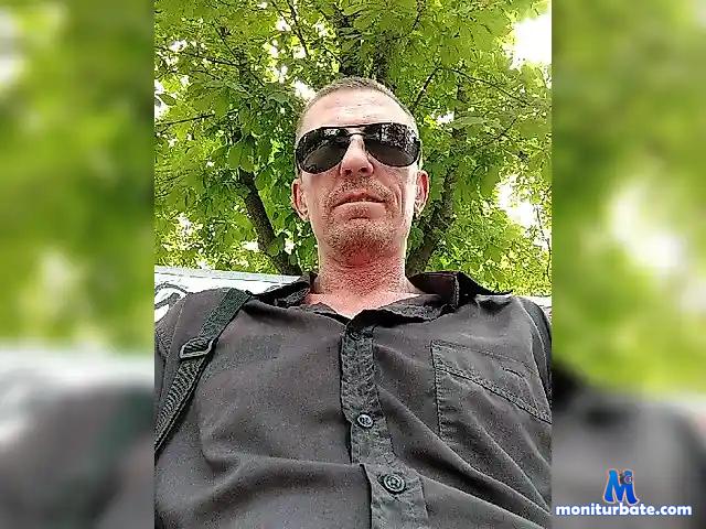 Aleksandr303m bongacams performer male