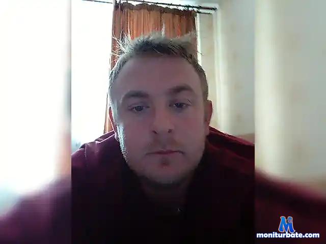 F-R-771 bongacams performer male