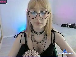 YanekaYu bongacams live cam performer profile