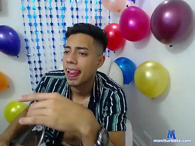 Tayler-One bongacams performer male