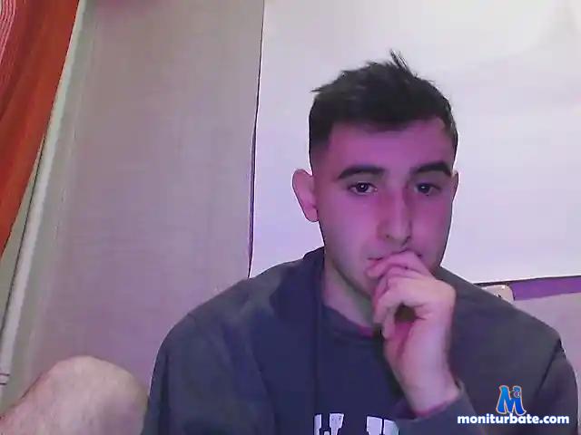 omareyzmr bongacams performer male