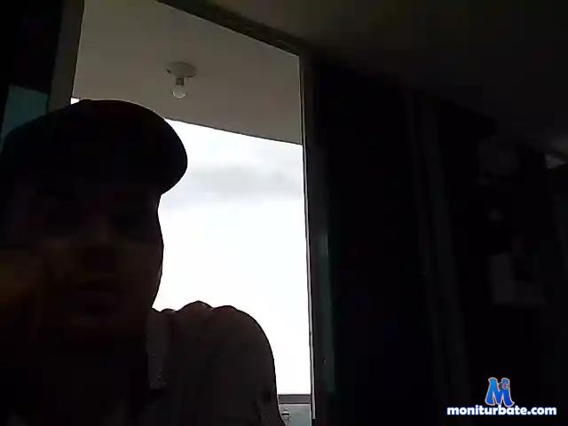 lamberthsexy bongacams performer male