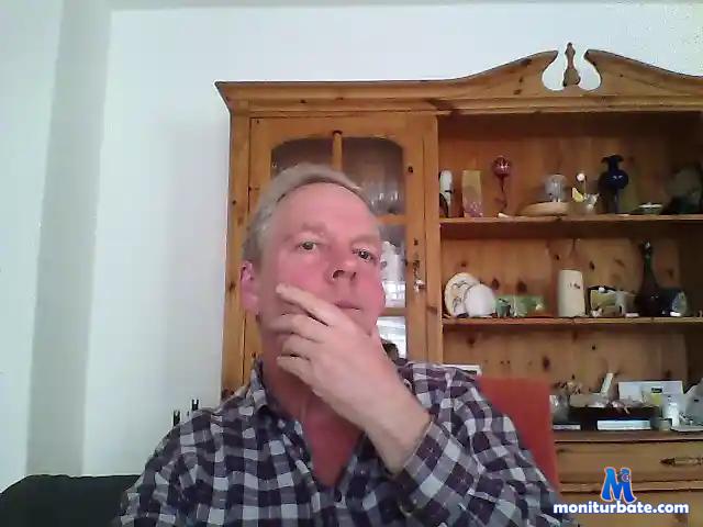 Lichterengelchen bongacams performer male