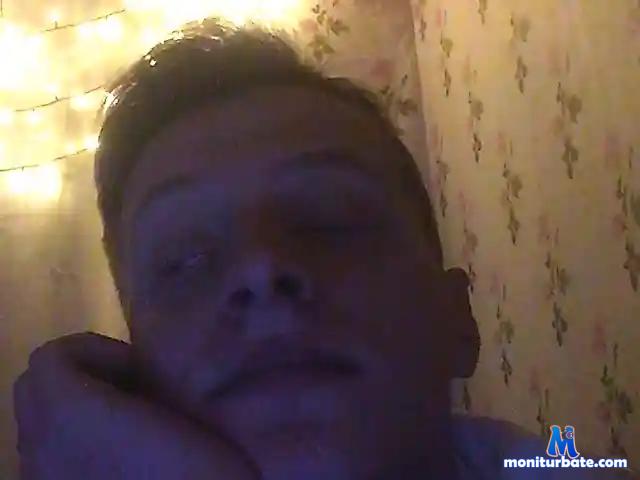 LuckyHero bongacams performer male