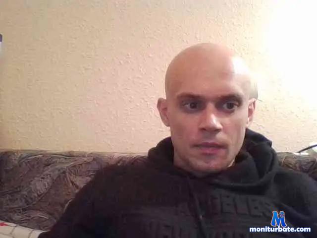 loki40493 bongacams performer male