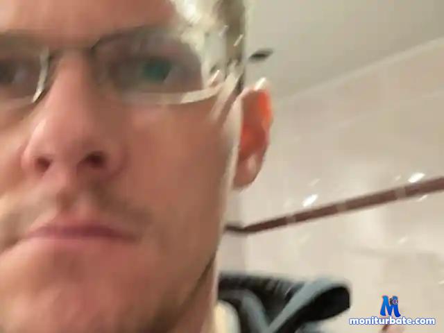 LuBkOO1 bongacams performer male