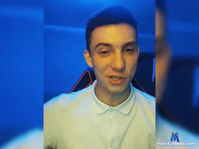 NoSweeet bongacams performer male