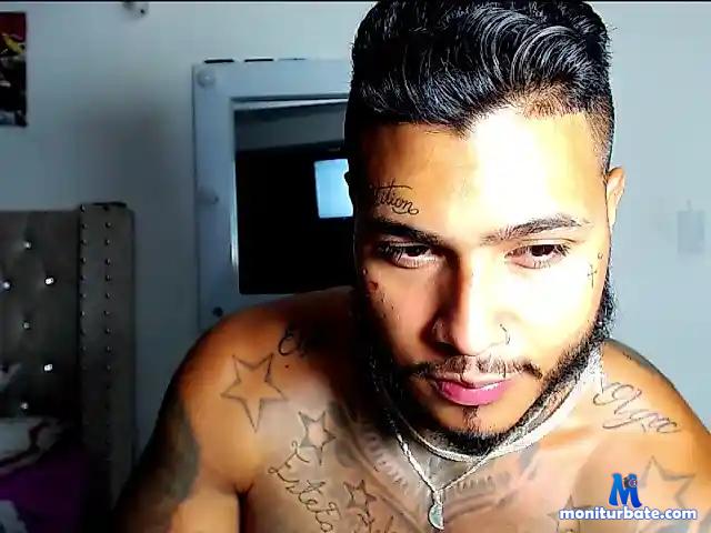 exotictatto27 bongacams performer male