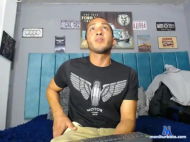 AshlandMilan bongacams performer male