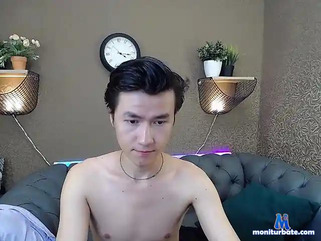 TenFlex bongacams performer male
