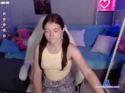 Girl-Kriss bongacams live cam performer profile