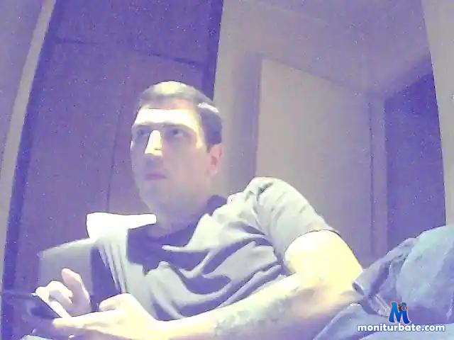 ManForFUNXXX bongacams performer male