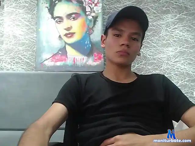 Ethan-Johnson bongacams performer male