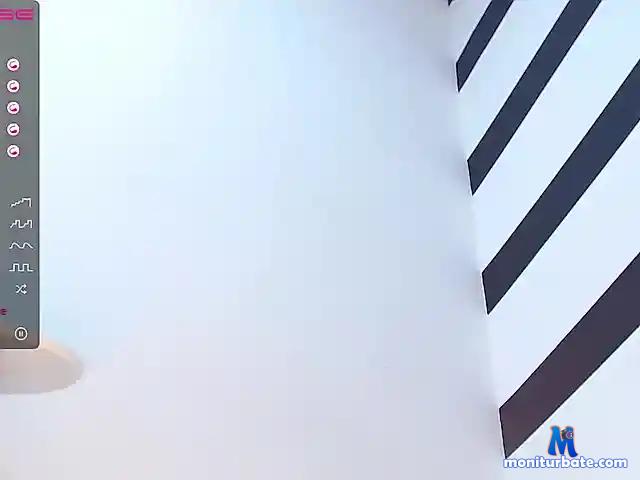 LIAMBROWNN bongacams performer male