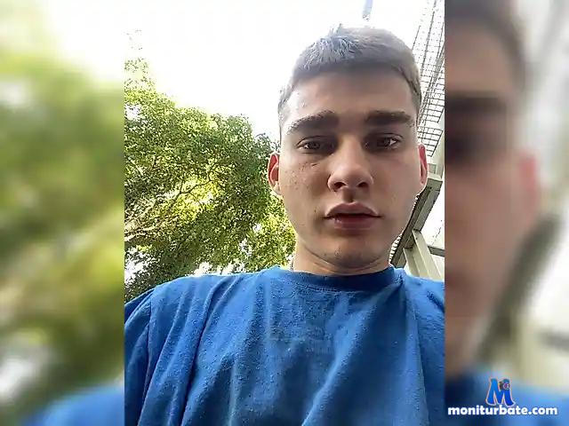 MixMaxb bongacams performer male