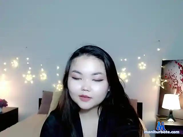 Atominano bongacams performer female