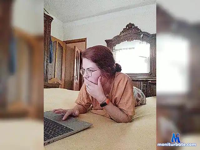 BadFoxDom bongacams performer female